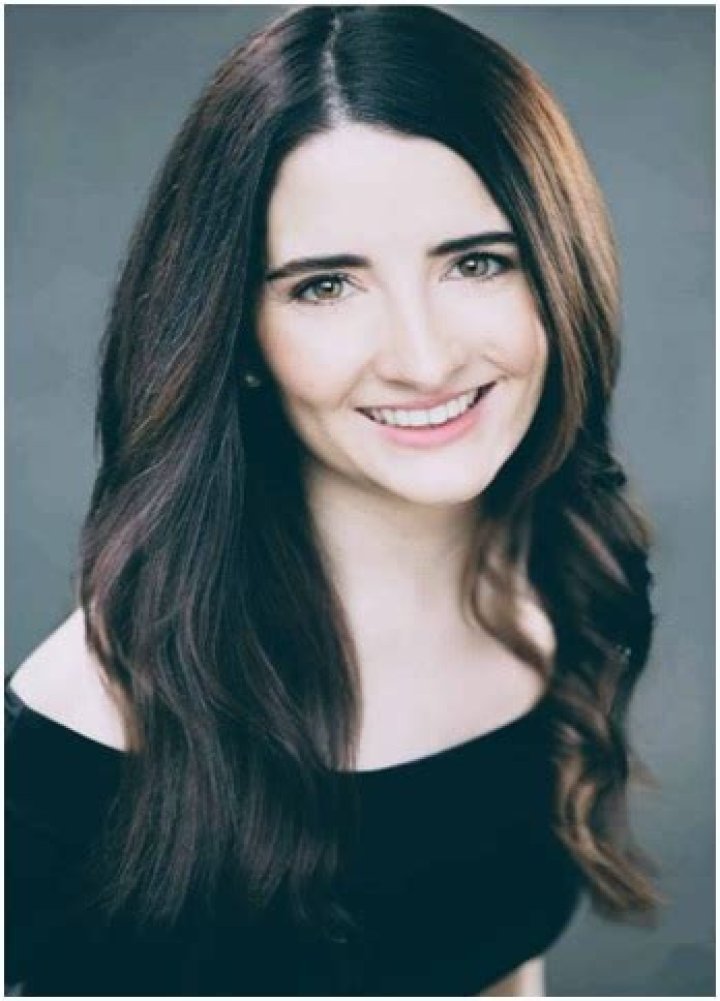 Leah O'Rourke - How To Discuss